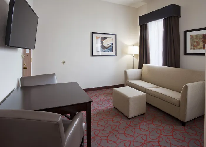 Express & West By Ihg