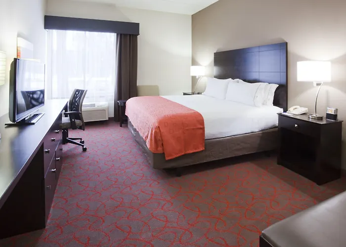 Express & West By Ihg Bloomington