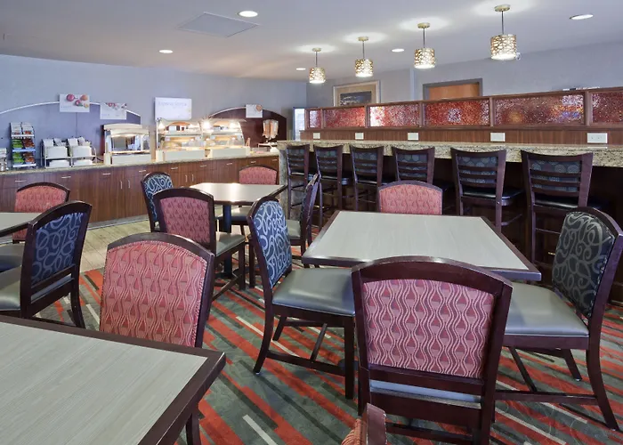 Express & West By Ihg Hotel 3*