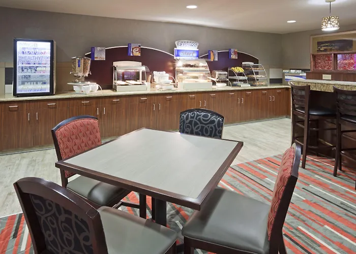 Express & West By Ihg Bloomington