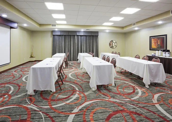 Express & West By Ihg Bloomington