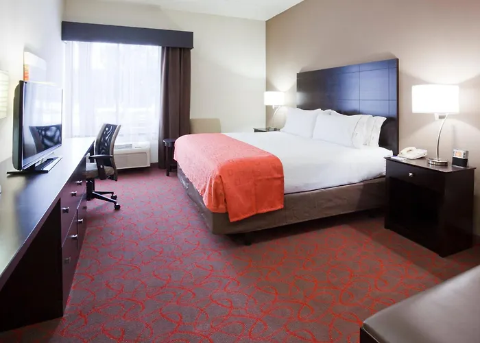 Express & West By Ihg Bloomington