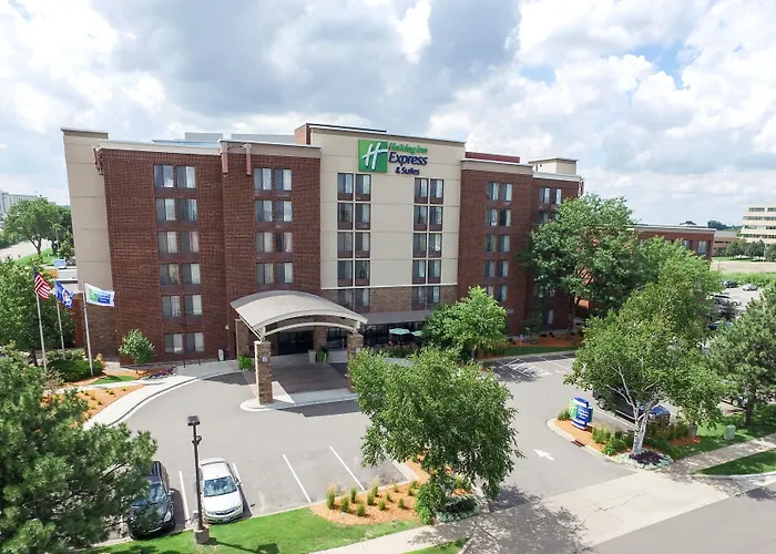 Hotel Express & West By Ihg Bloomington